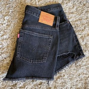 New Black Levi’s 501 Shorts